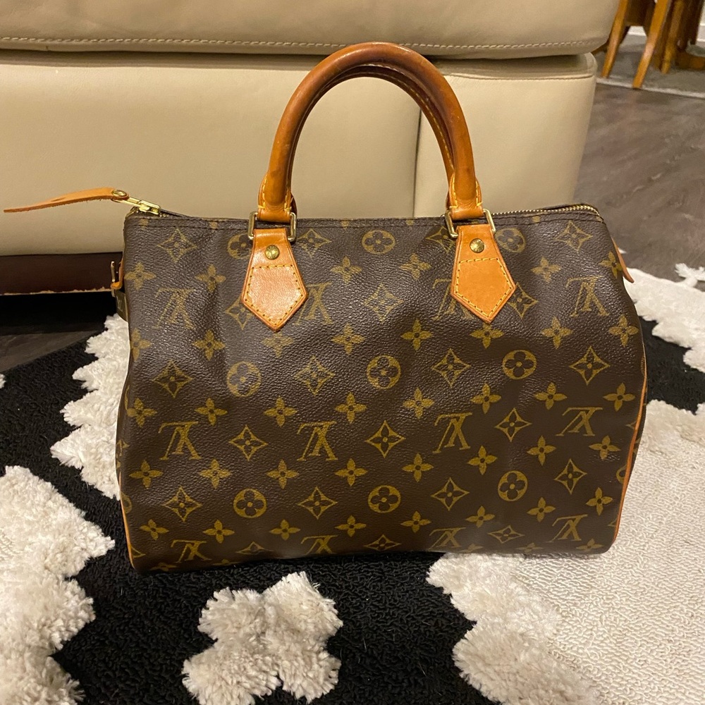 Louis Vuitton Vintage Monogram Speedy 30
